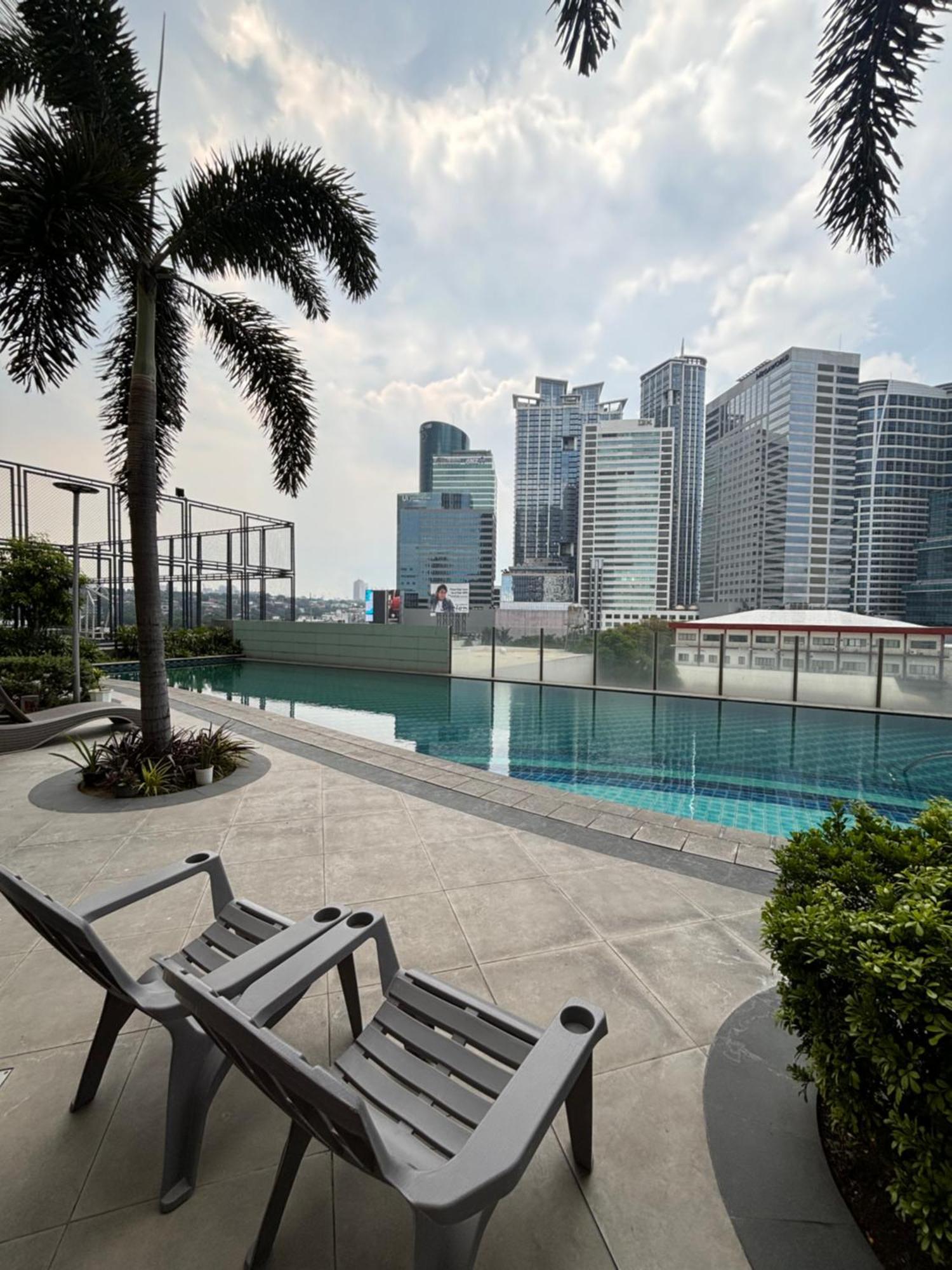 La Amore Place Pasig City Buitenkant foto
