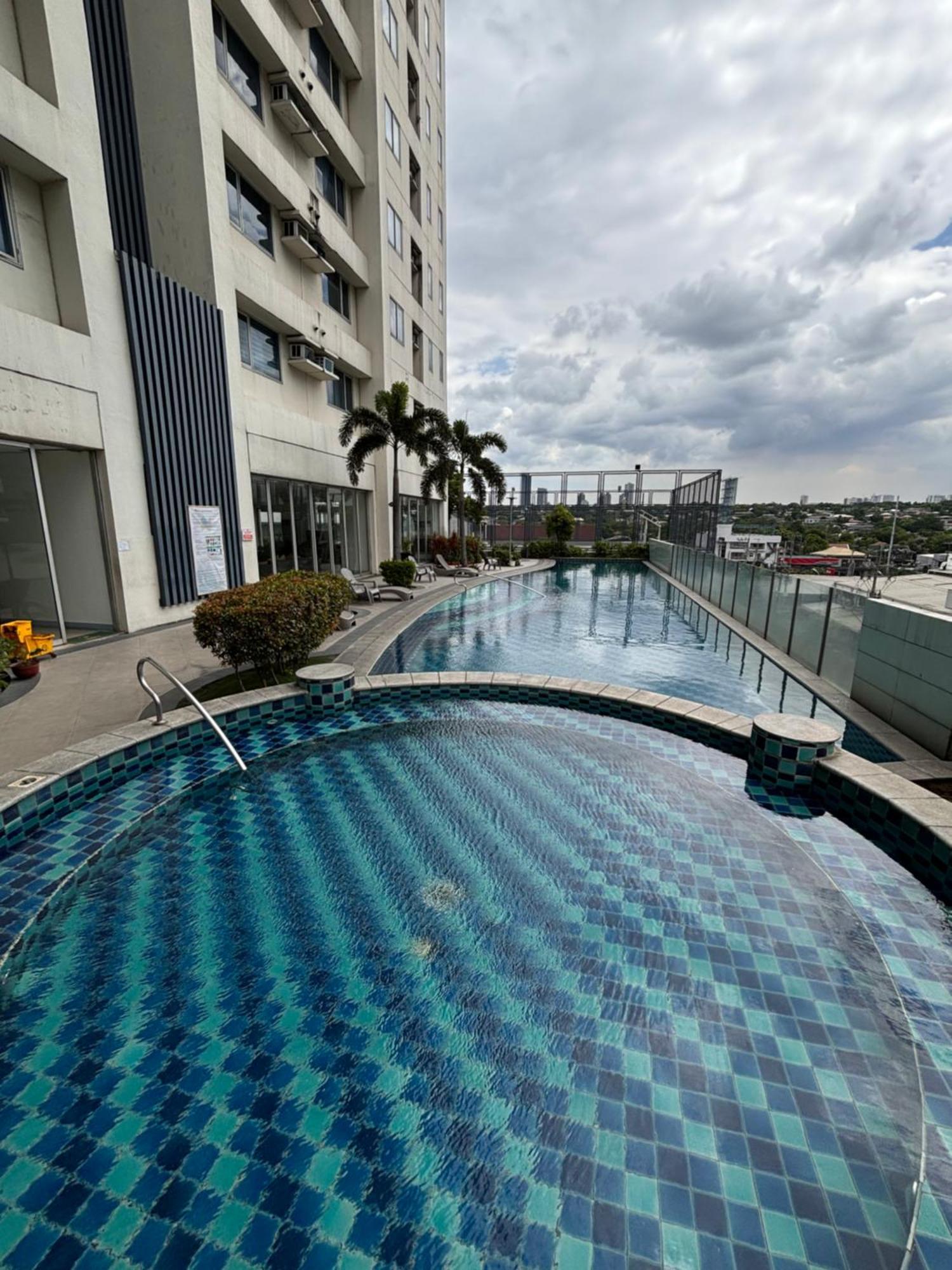 La Amore Place Pasig City Buitenkant foto