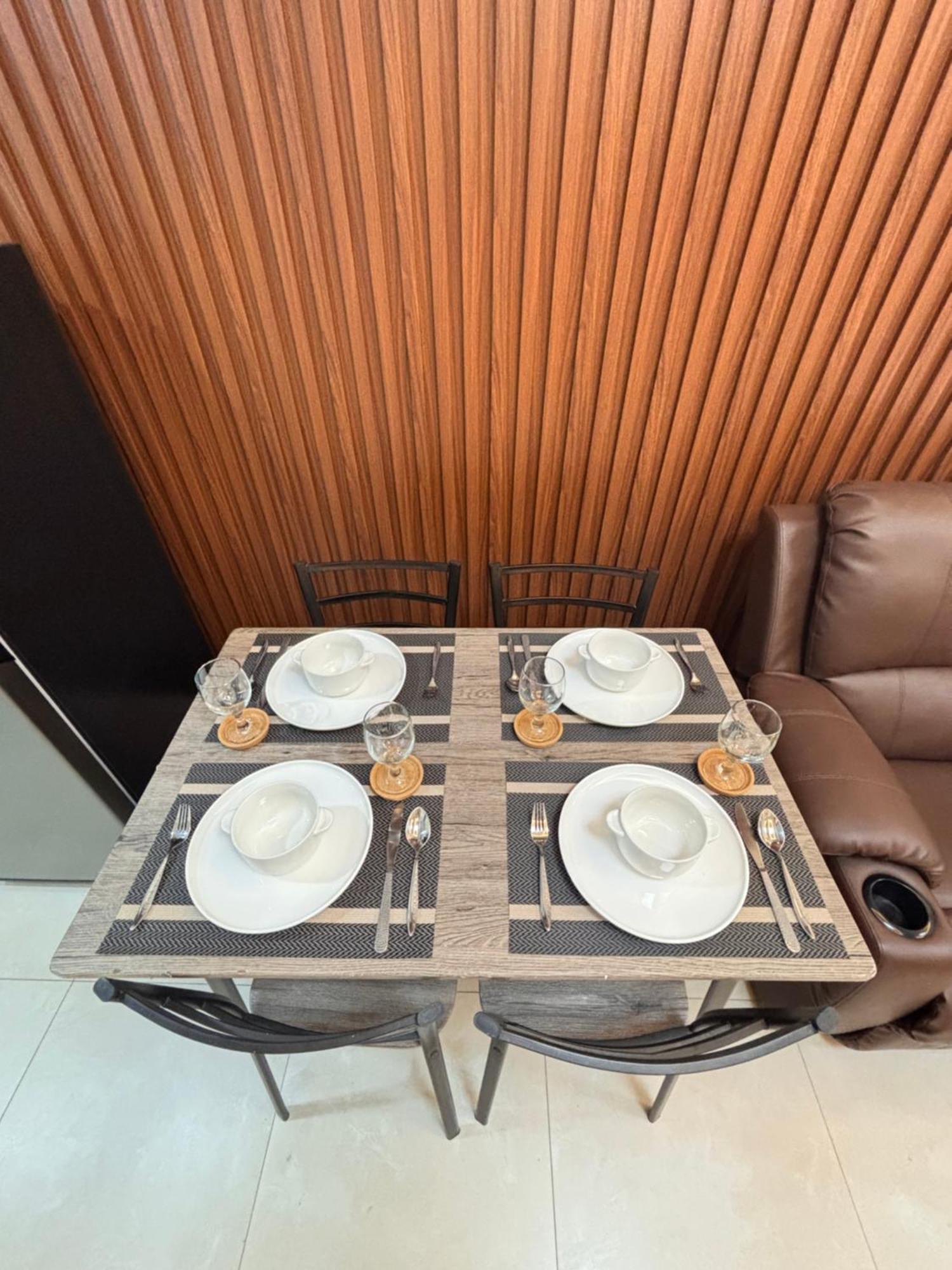La Amore Place Pasig City Buitenkant foto